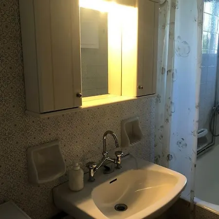 Marias Apartment Smart Key Box By Project 86 Ike Agrinio Extérieur photo