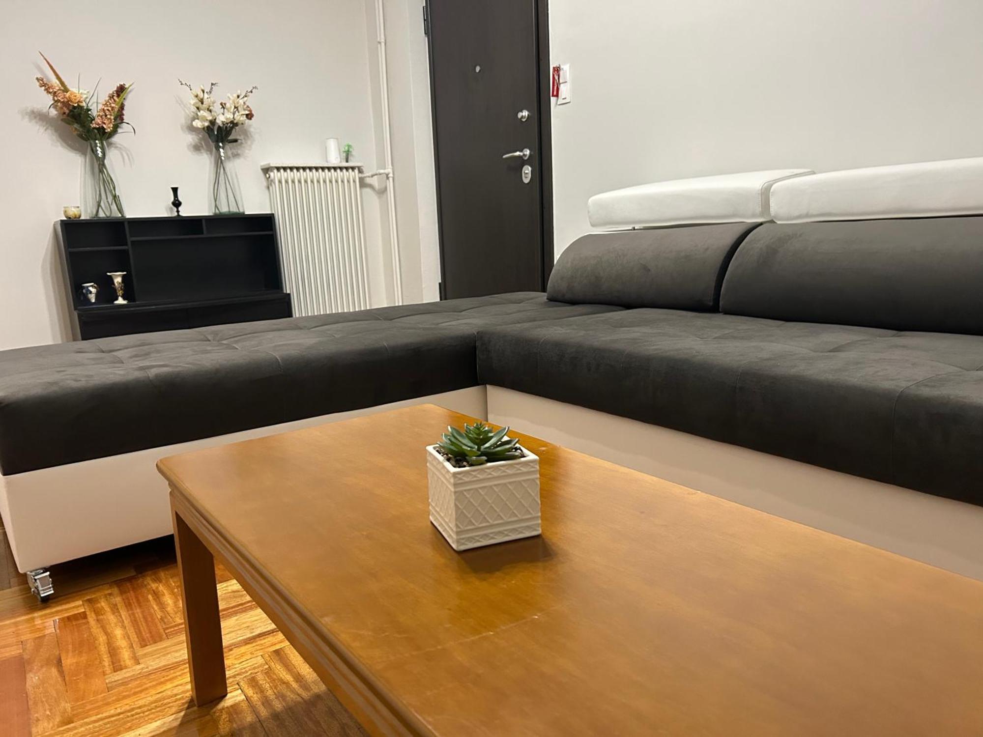 Marias Smart Key Box By Project 86 Ike Apartment